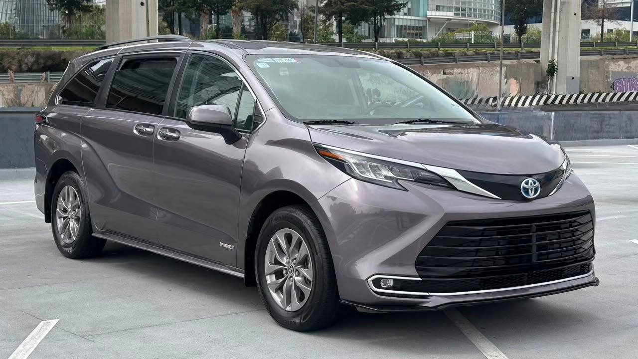 2021 Toyota  Sienna  XLE